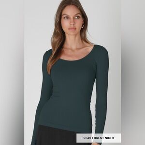 NEW Forest Green Scoop Neck Long Sleeve Seamless Top